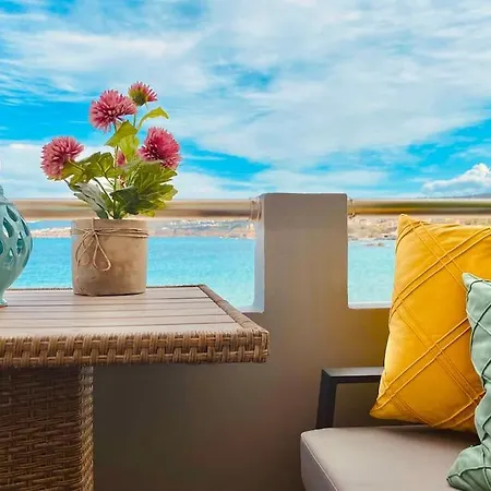 Apartment Orpheus House Beachfront 2bdr