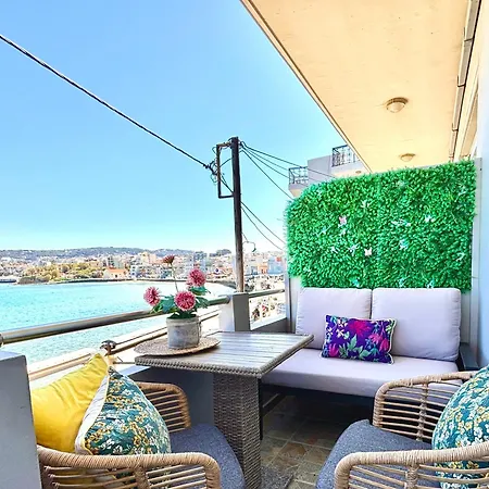 Orpheus House Beachfront 2bdr Apartment *